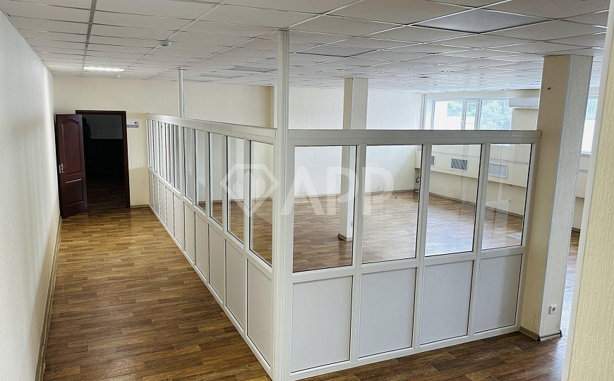 Сдаю просторный офис Опен-спейс 185м² фото