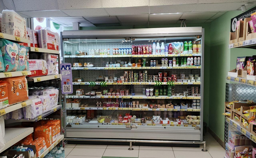 Продам торговое помещение на первой линии фото