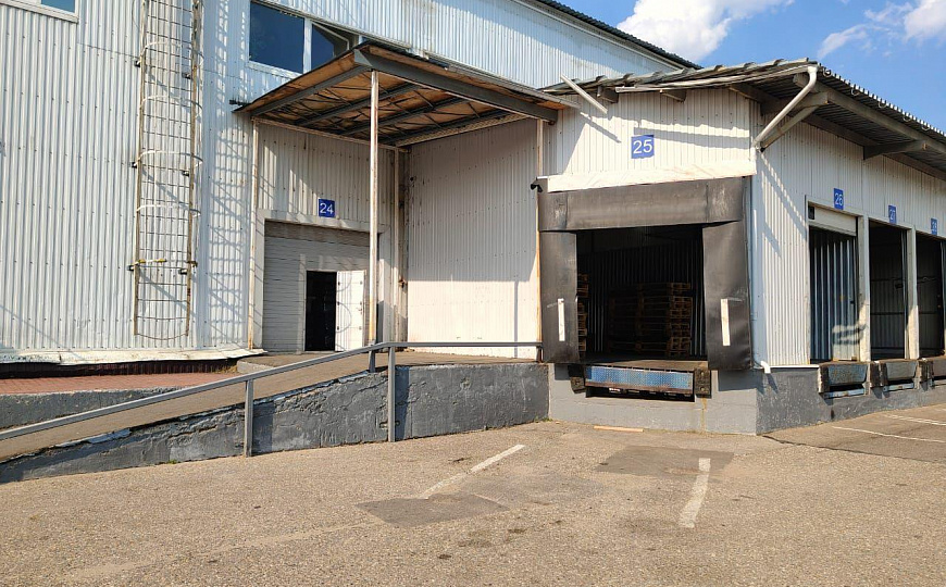 Теплый склад 700 м², высота 8 м, 250 кВт, ворота 4 м, 1 км от МКАД фото