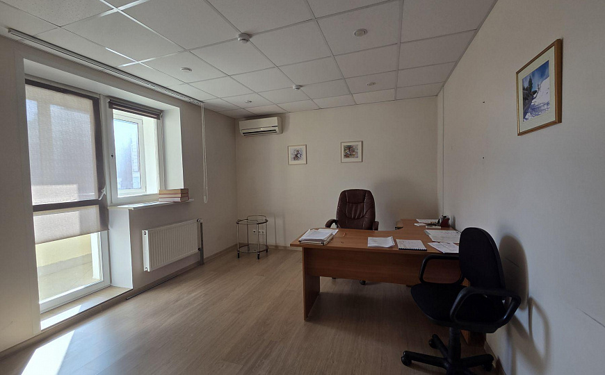 Сдам офисное помещение, 250 м² фото