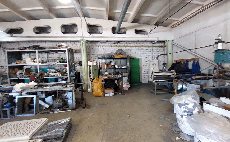 Продам производственное помещение, 1 400 м² фото