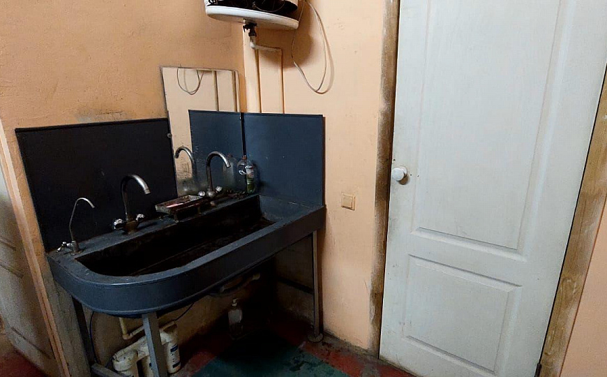 Продам производственное помещение, 1 400 м² фото