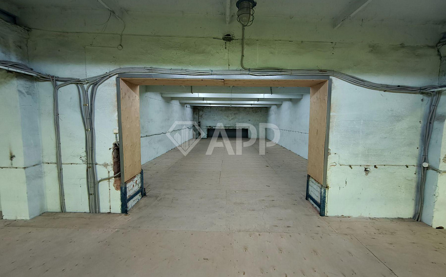 Сдаю склад возле Красной площади, 1 050 м² фото