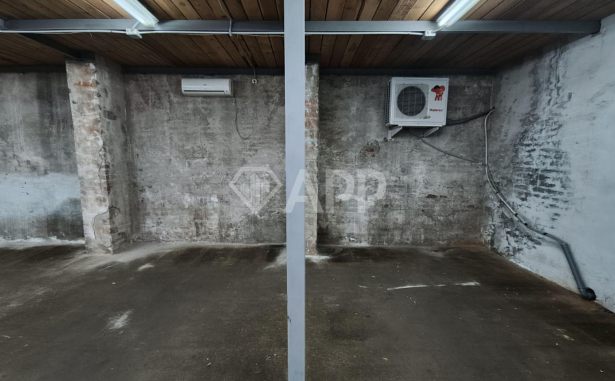 Сдаю склад возле Красной площади, 1 050 м² фото