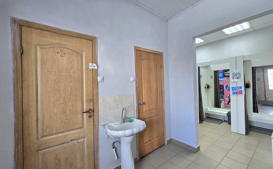 Торговое помещение на 1 линии, 220 кв.м фото