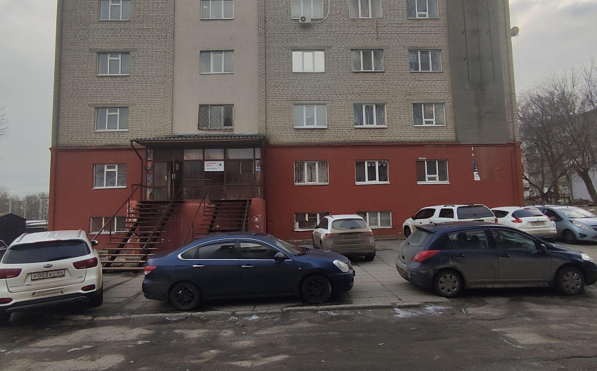 Здание, 2 136,9 м² с арендаторами фото