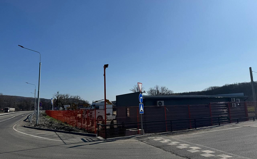 Сдам СТО с территорией 70 соток фото