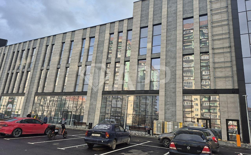 Сдаю торговое помещение, 800 м² фото