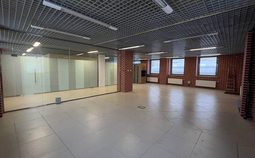 Сдам офис 110 м² в Малаховке. Закрытая территория, свой вход, 899₽/м² фото