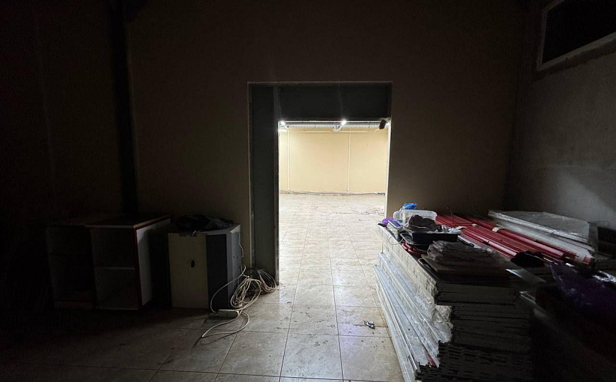 Здание с парковкой 65 м², рядом с КБ фото