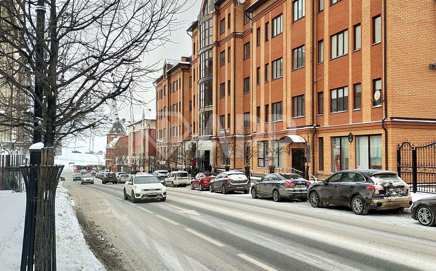 Сдаю 61 м² в центре. 1-ый этаж 1-ой линии фото