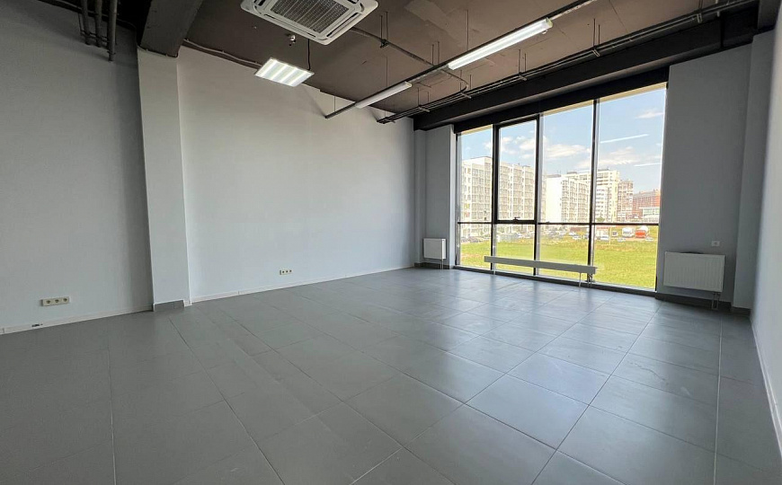 Сдаю офисное помещение, 330 м² на первой линии ул. Западный обход с ремонтом фото