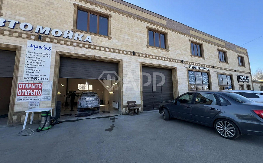 Продам помещение свободного назначения, 623,8 м², земля 11.5 соток фото