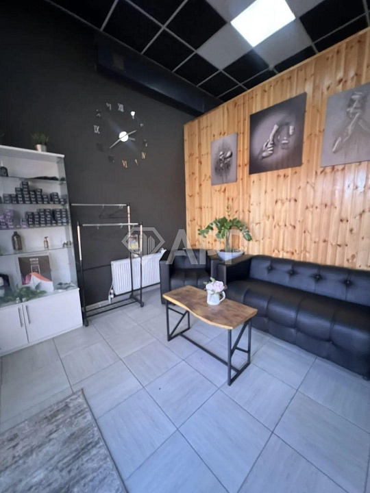 Продам помещение свободного назначения, 623,8 м², земля 11.5 соток фото