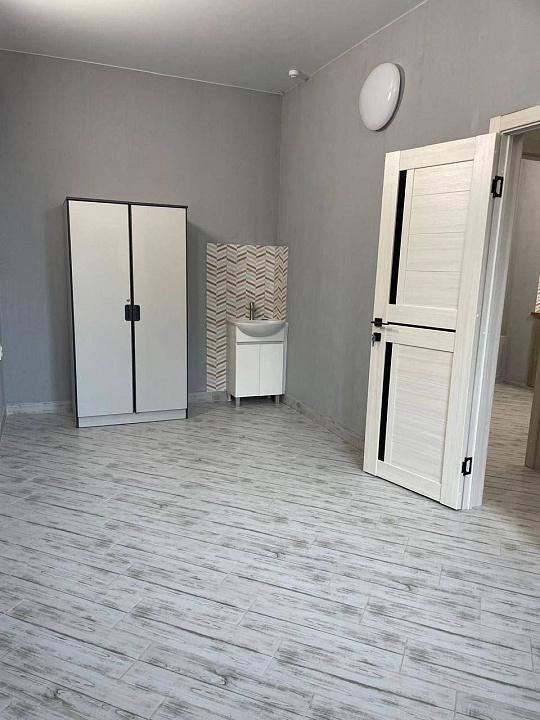 Офис 30 м2 в новостройке с арендатором  фото