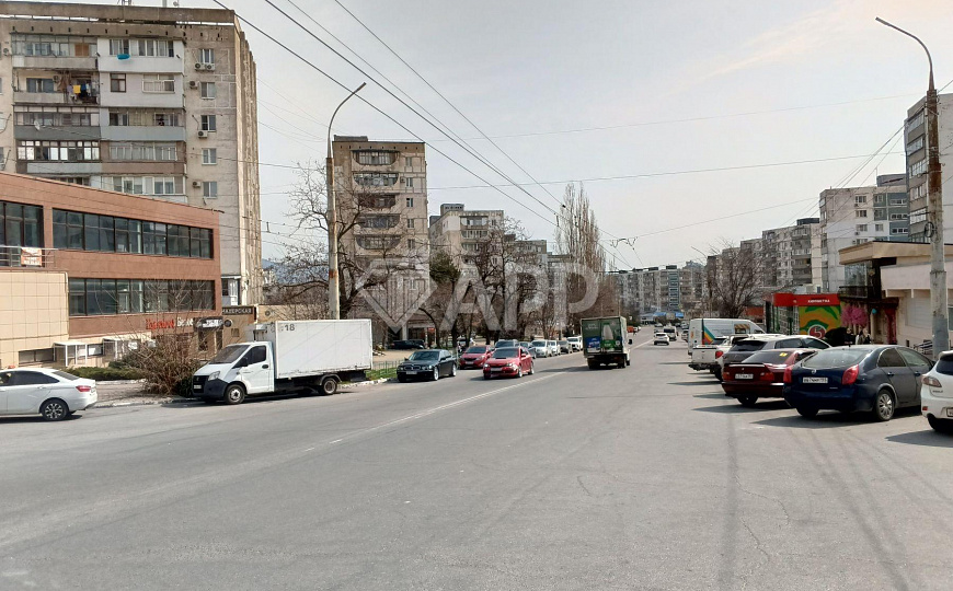 Сдам торговое помещение, 235 м² фото