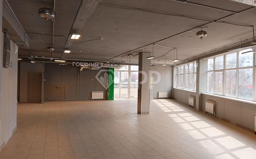 Сдаю отдельно стоящее здание на первой линии, 470 м² фото