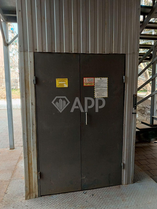 Сдаю отдельно стоящее здание на первой линии, 470 м² фото