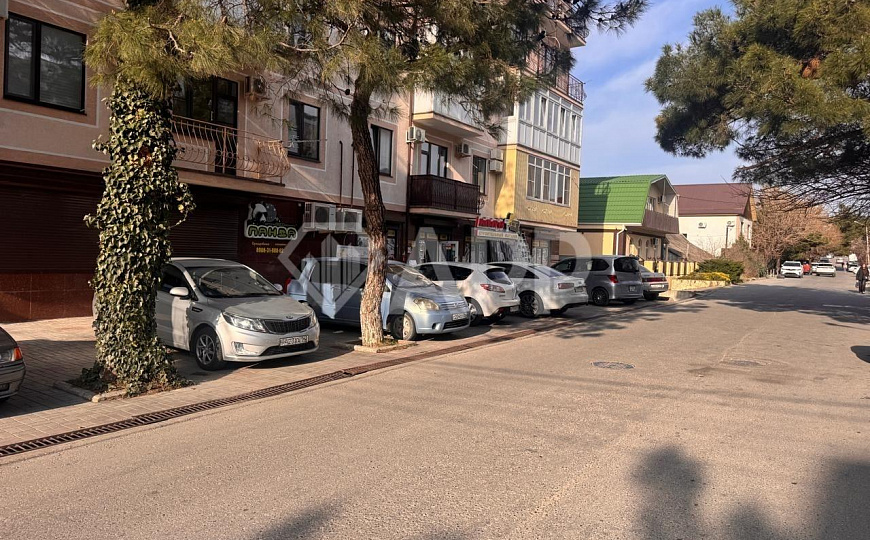 Продам торговое помещение, 186 м² фото