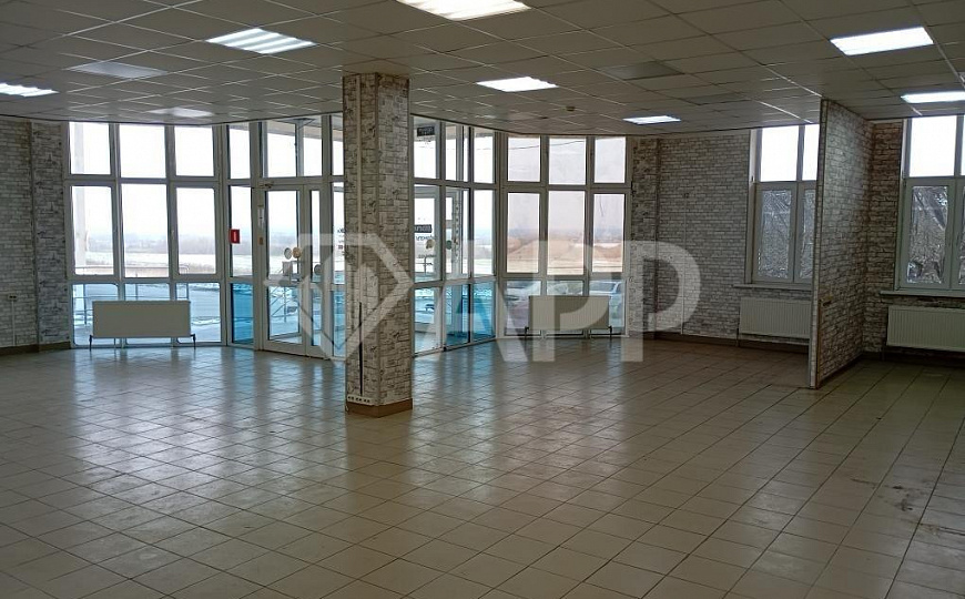 Продам торговое помещение, 300 м² фото