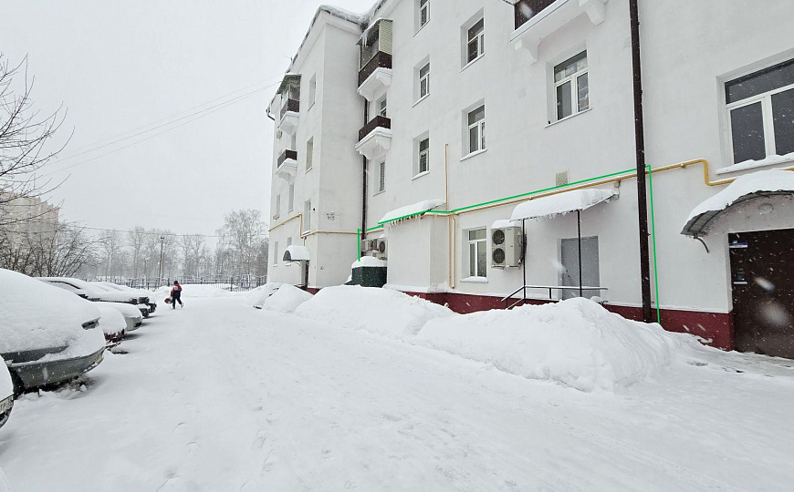 Аренда 166 м² торговое помещение у ж/д и автовокзала Витринные окна фото