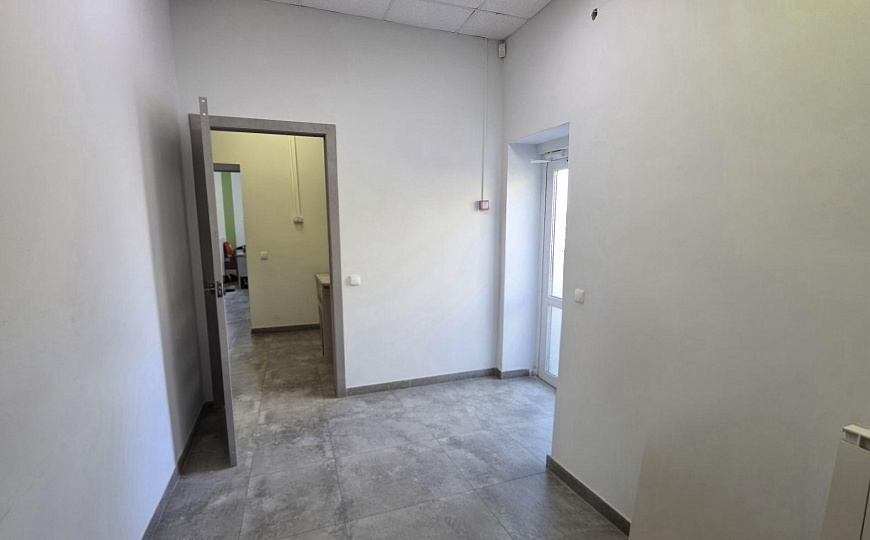 Сдам торгово-офисное помещение, 74,1 м² фото