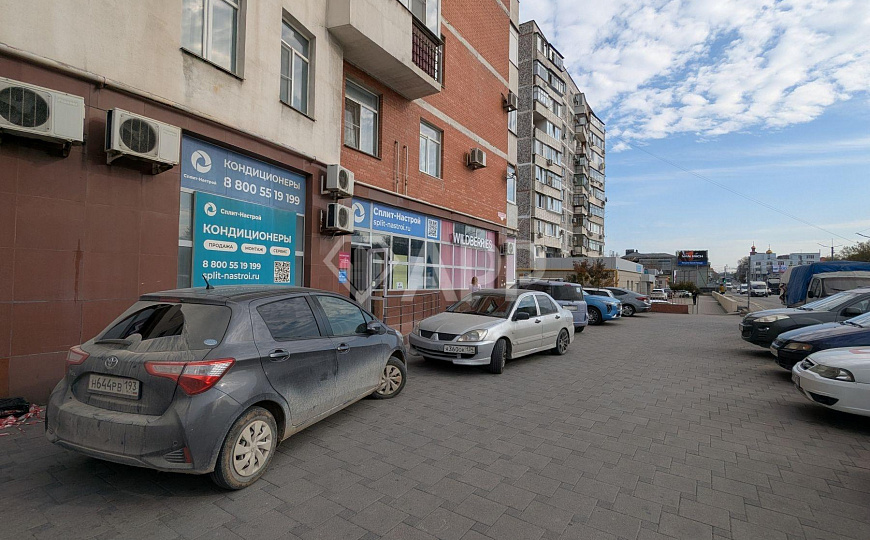 Сдаю офисное помещение с ремонтом в центре, 296 м² фото
