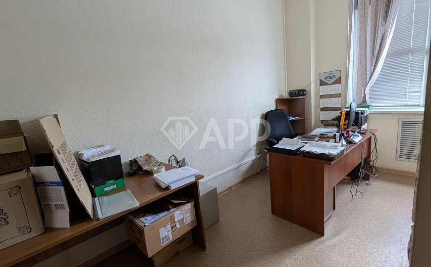 Сдаю офисное помещение с ремонтом в центре, 296 м² фото