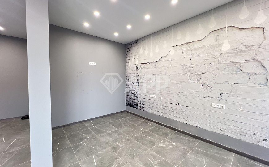 Сдаю торговое помещение, 43,5 м² с ремонтом  фото