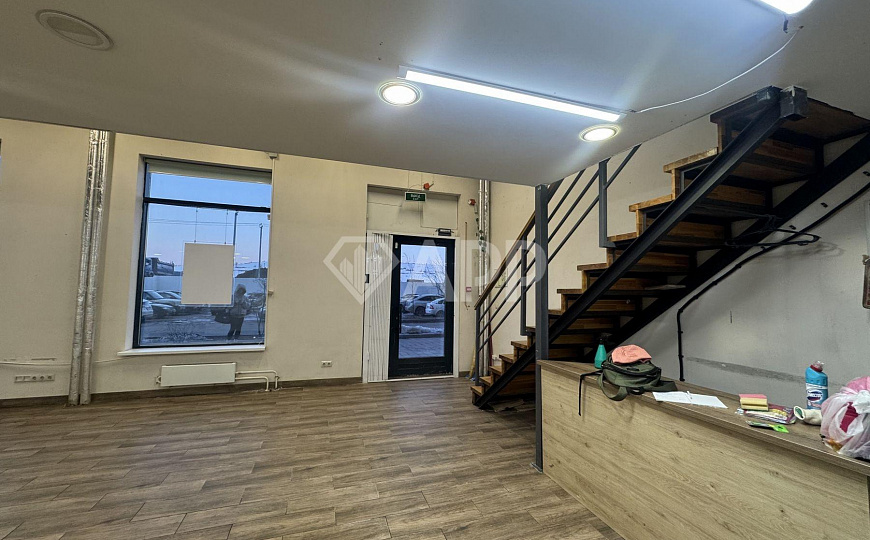 Продам торговое помещение, 63,7 м² фото