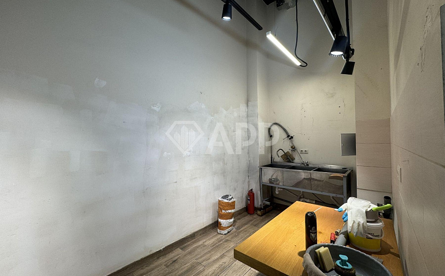 Продам торговое помещение, 63,7 м² фото