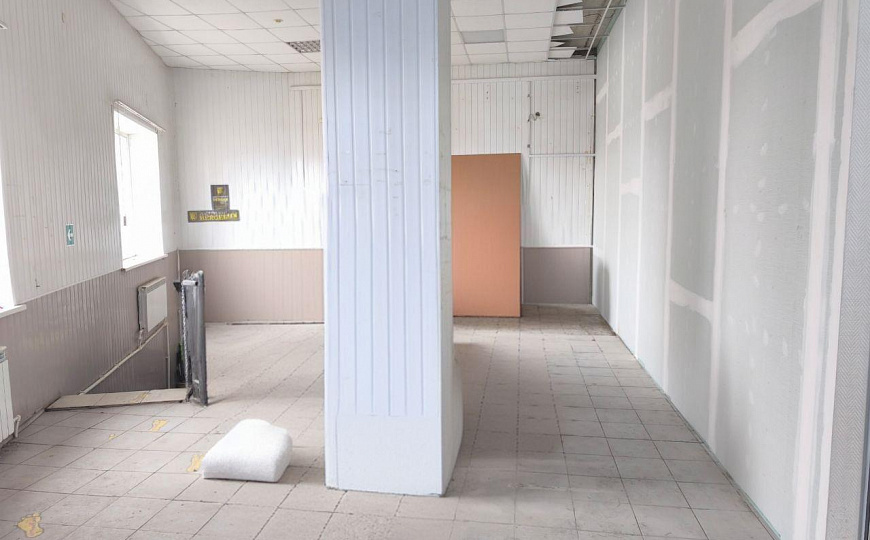 СДАМ ПОМЕЩЕНИЕ 35 М² ПОД АПТЕКУ / ПВЗ / КИНЕЛЬ / УДОБНЫЙ ПОДЪЕЗД / ВИДНО С ДОРОГИ фото