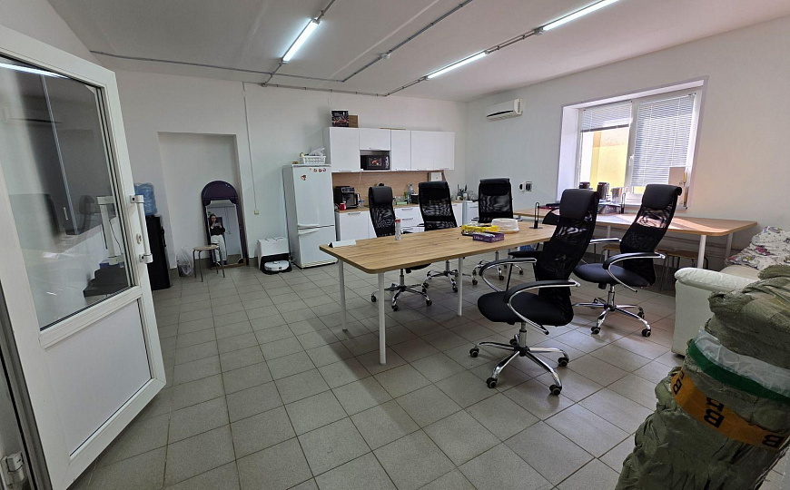 Сдам офисное помещение 133 м² фото