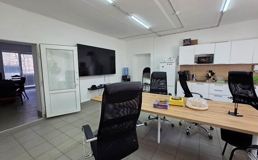 Сдам офисное помещение 133 м² фото