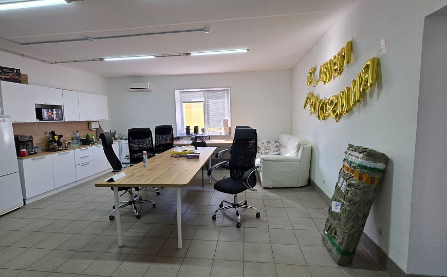 Сдам офисное помещение 133 м² фото