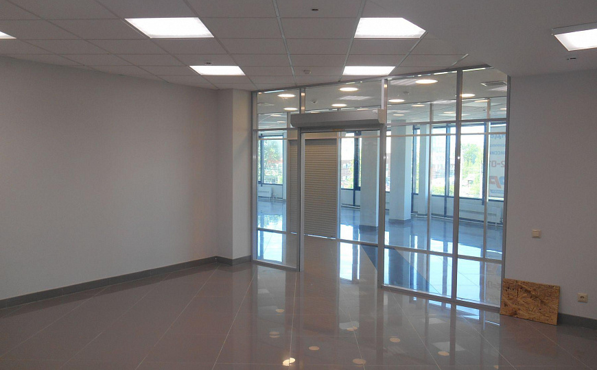 Сдам торговое помещение, 26 м² фото