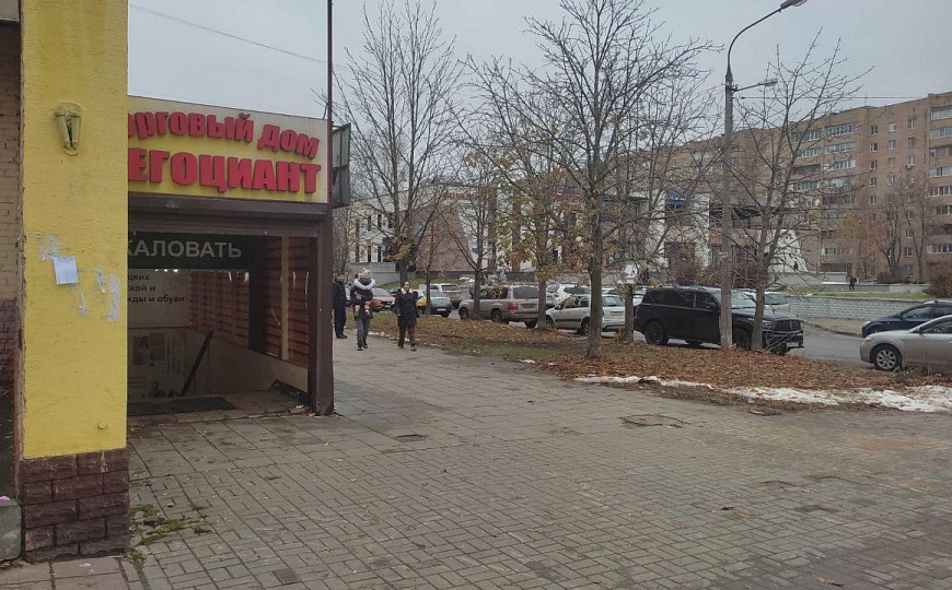 Сдам торговое помещение 300 м² в цоколе. Балашиха, ул. Спортивная фото