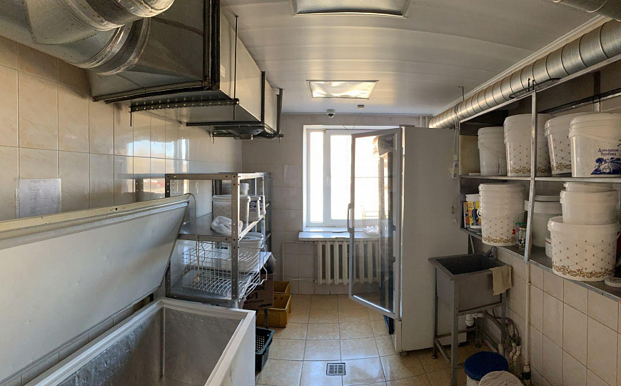 Продаётся торговое помещение, 217,3 м² фото