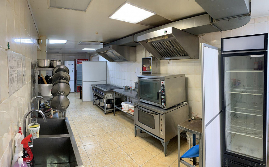 Продаётся торговое помещение, 217,3 м² фото