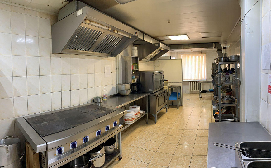 Продаётся торговое помещение, 217,3 м² фото