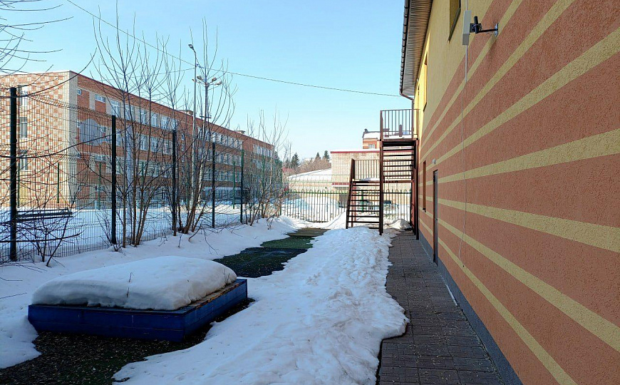 Отдельно стоящее здание 224 м² фото