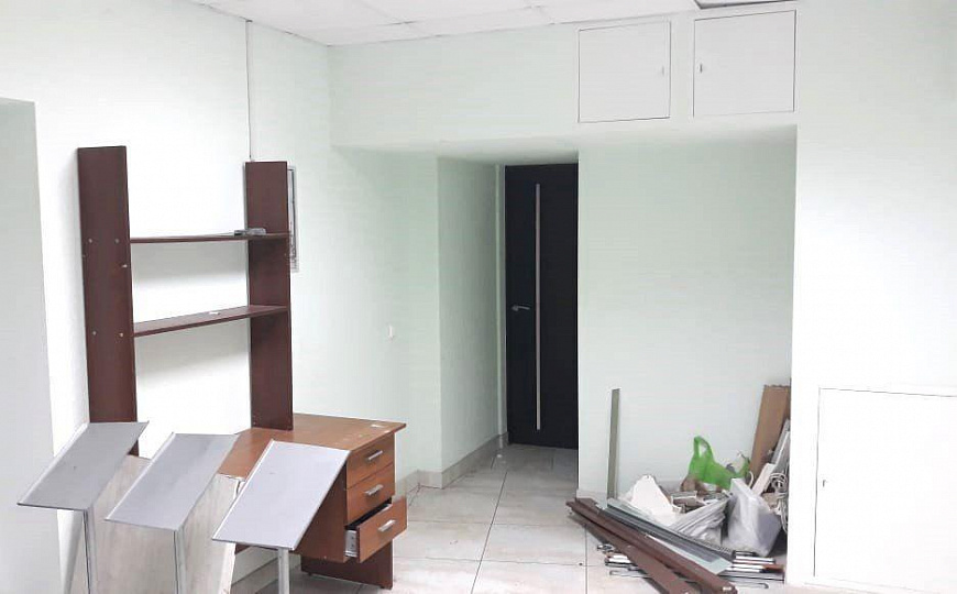 Помещение с мокрой точкой 23,5м2 фото