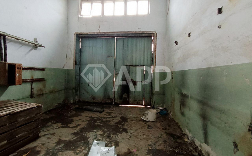 Производственная база с железнодорожным тупиком, 1500 м² фото