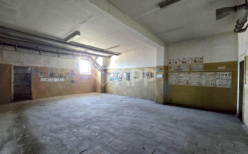 Производственная база с железнодорожным тупиком, 1500 м² фото