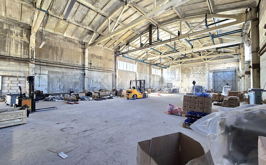 Производственная база с железнодорожным тупиком, 1500 м² фото