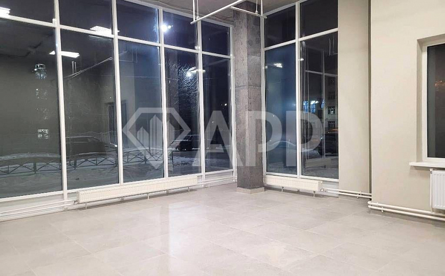 Сдам помещение свободного назначения в бизнес центре, 135,9 м² фото