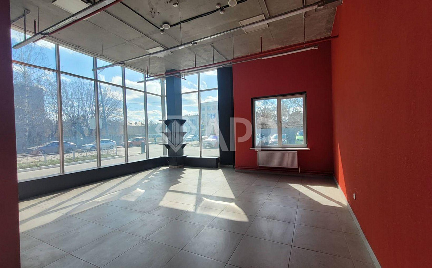 Сдам помещение свободного назначения в бизнес центре, 135,9 м² фото