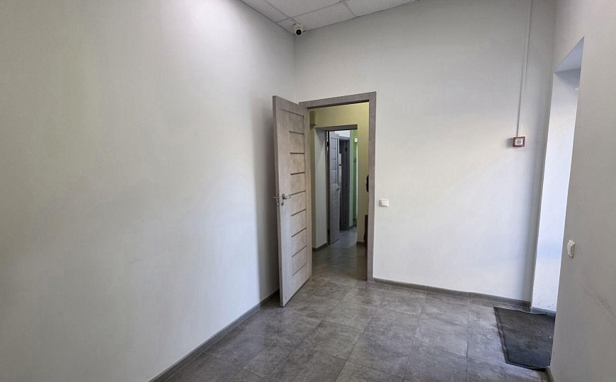 Сдам торгово-офисное помещение, 74,1 м² фото