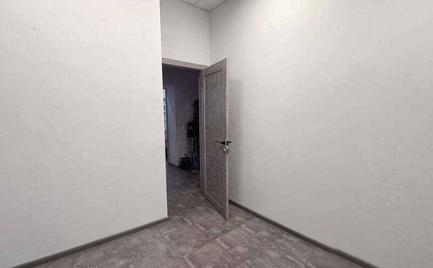 Сдам торгово-офисное помещение, 74,1 м² фото