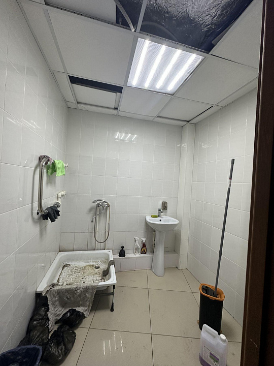 Продается недвижимость  1200 м² фото